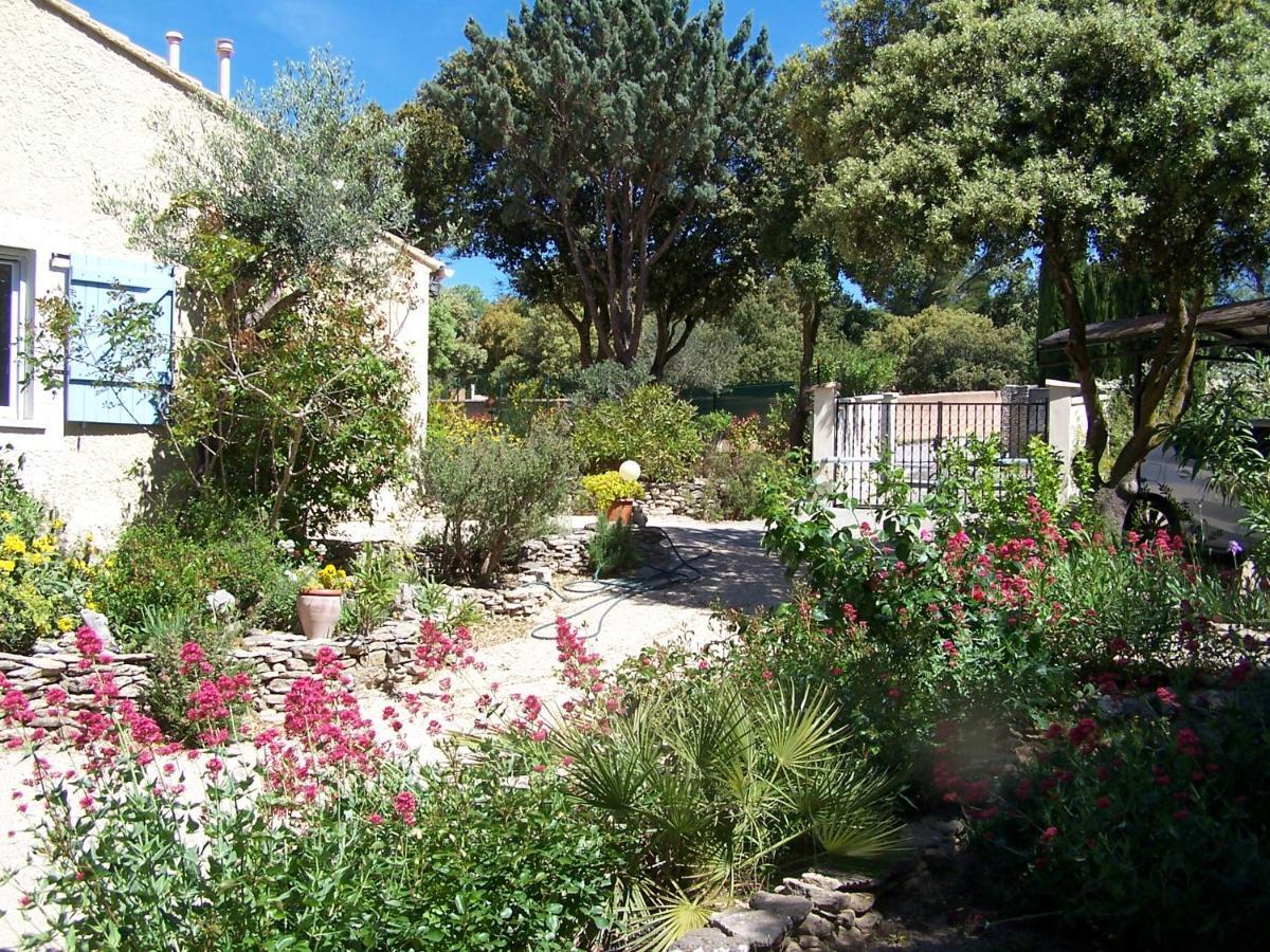 Les Florides Apartment L'Isle-sur-la-Sorgue Exterior photo